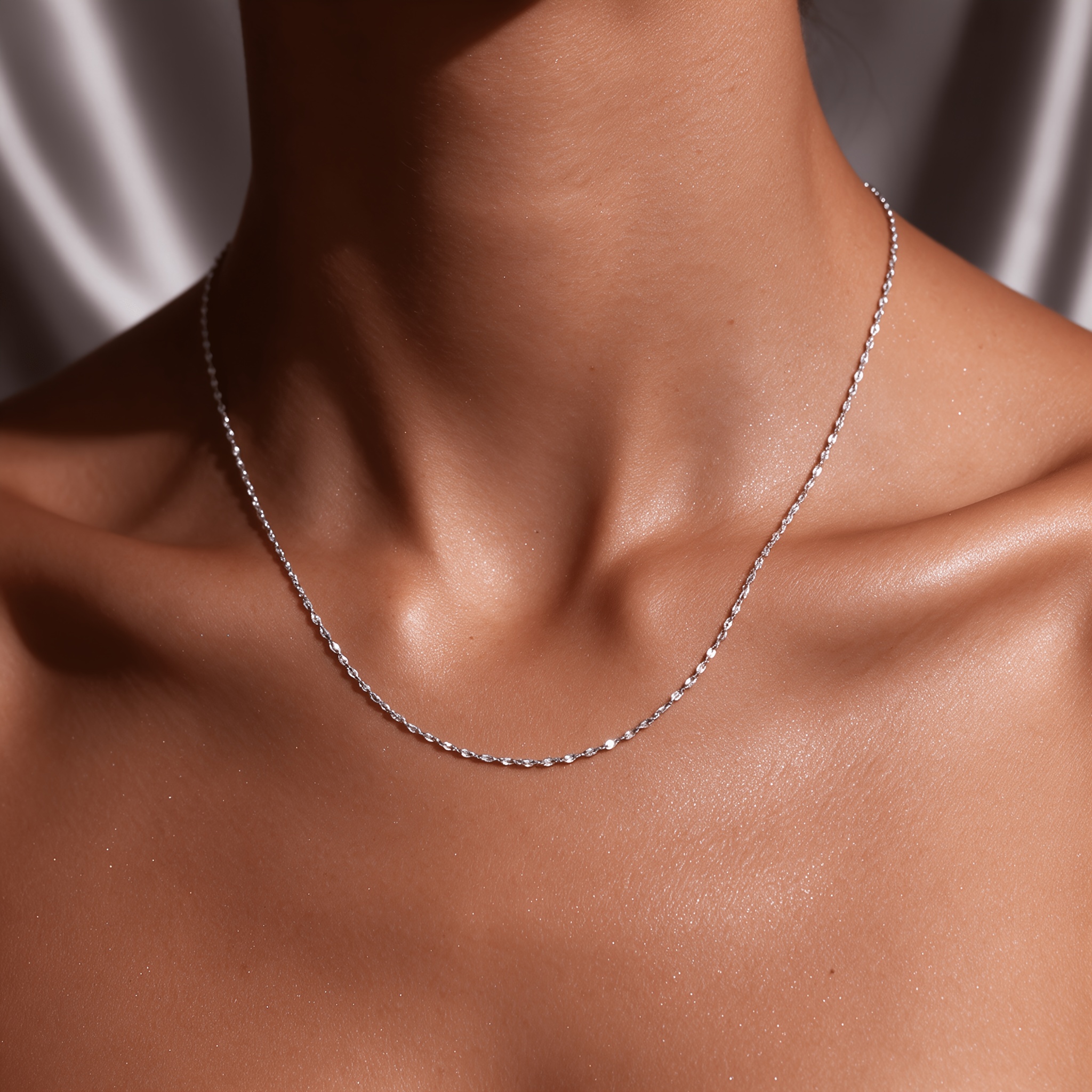 Women's 925 Silver Hypoallergenic Sequined Chain Necklace